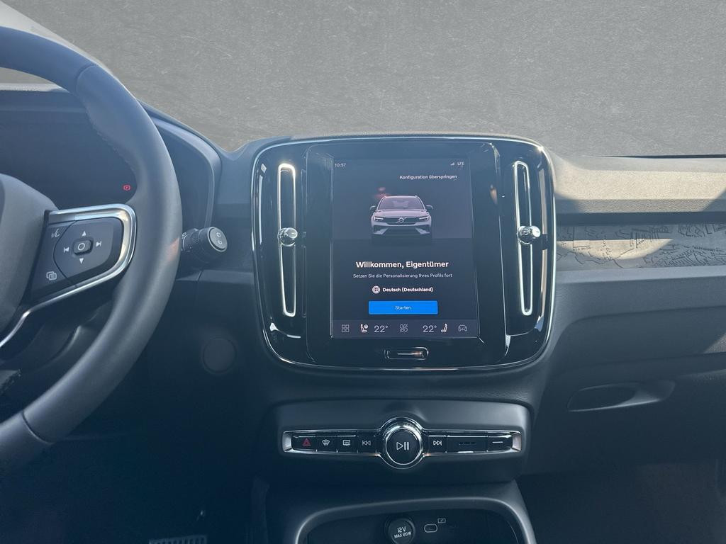 Volvo EX40