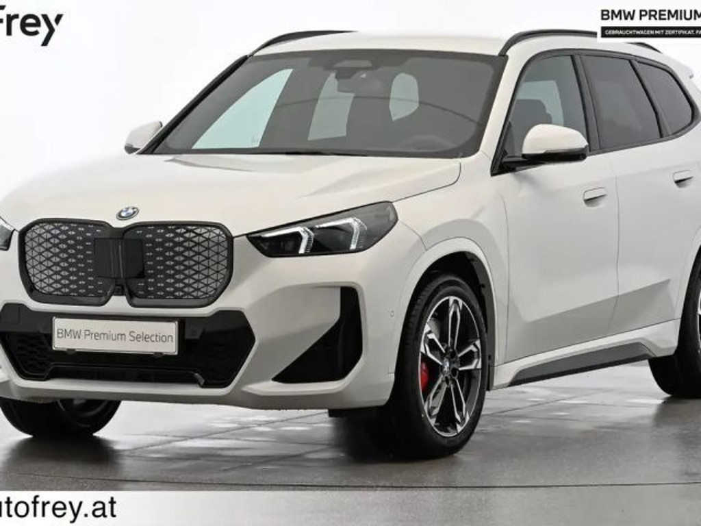 BMW iX1 xDrive30