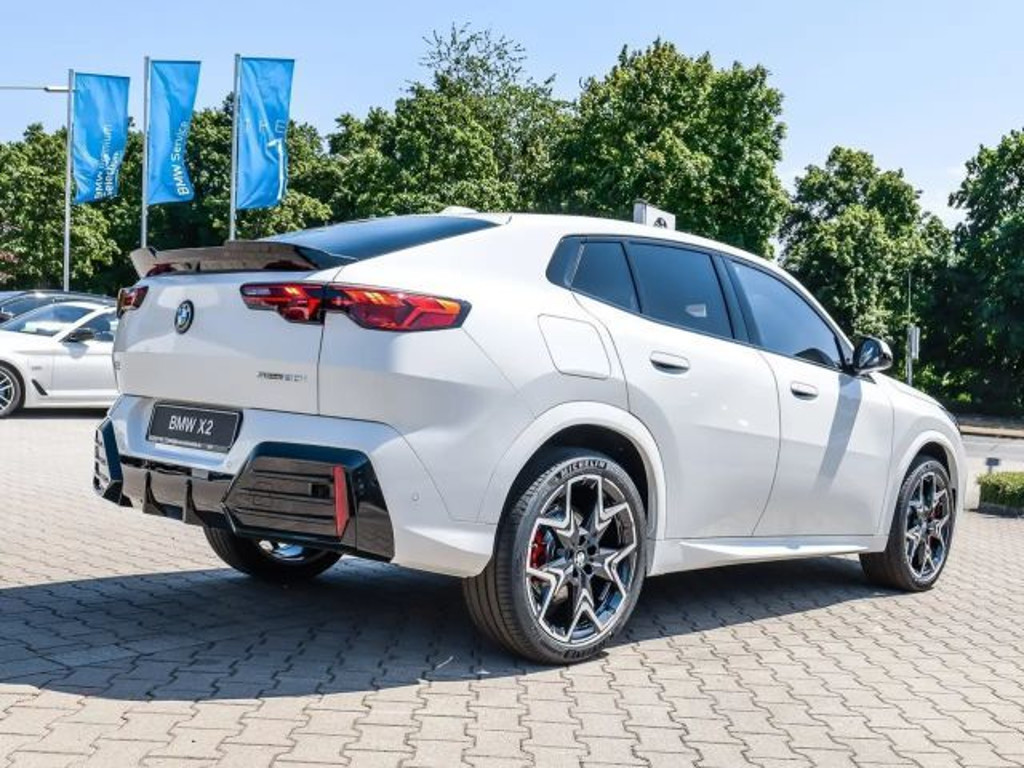 BMW X2
