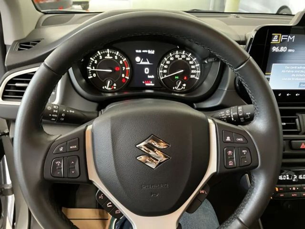 Suzuki S-Cross