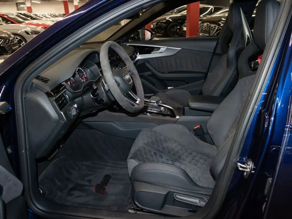 Audi RS4