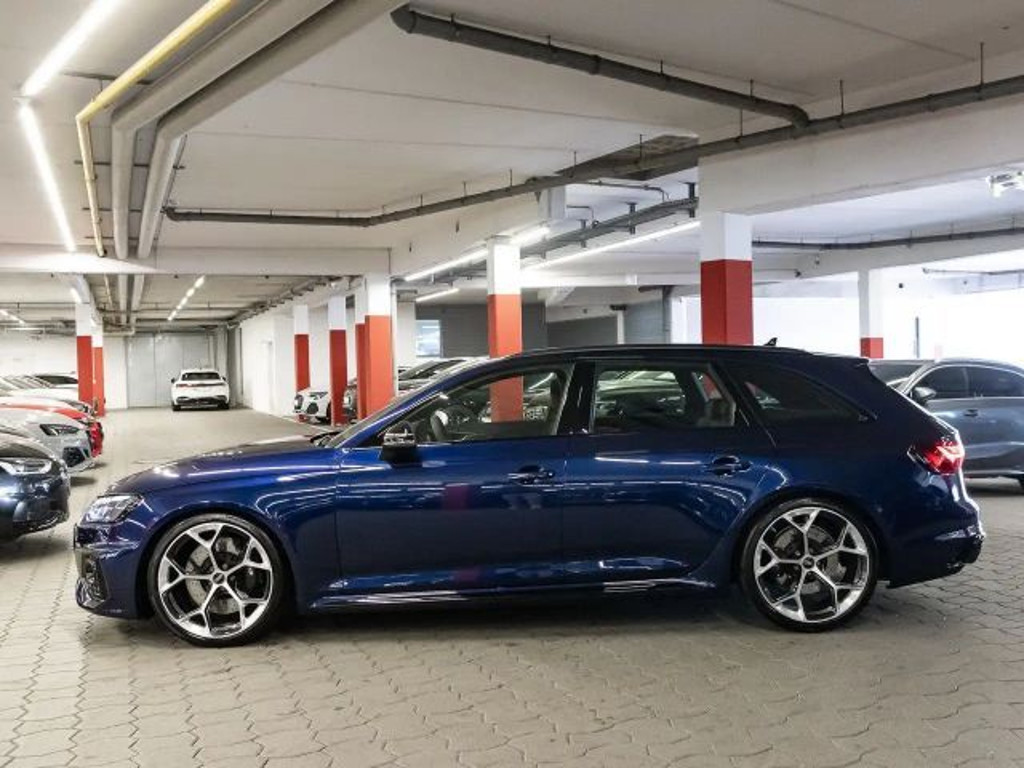 Audi RS4