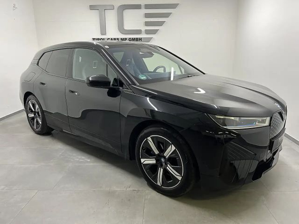 BMW iX xDrive50