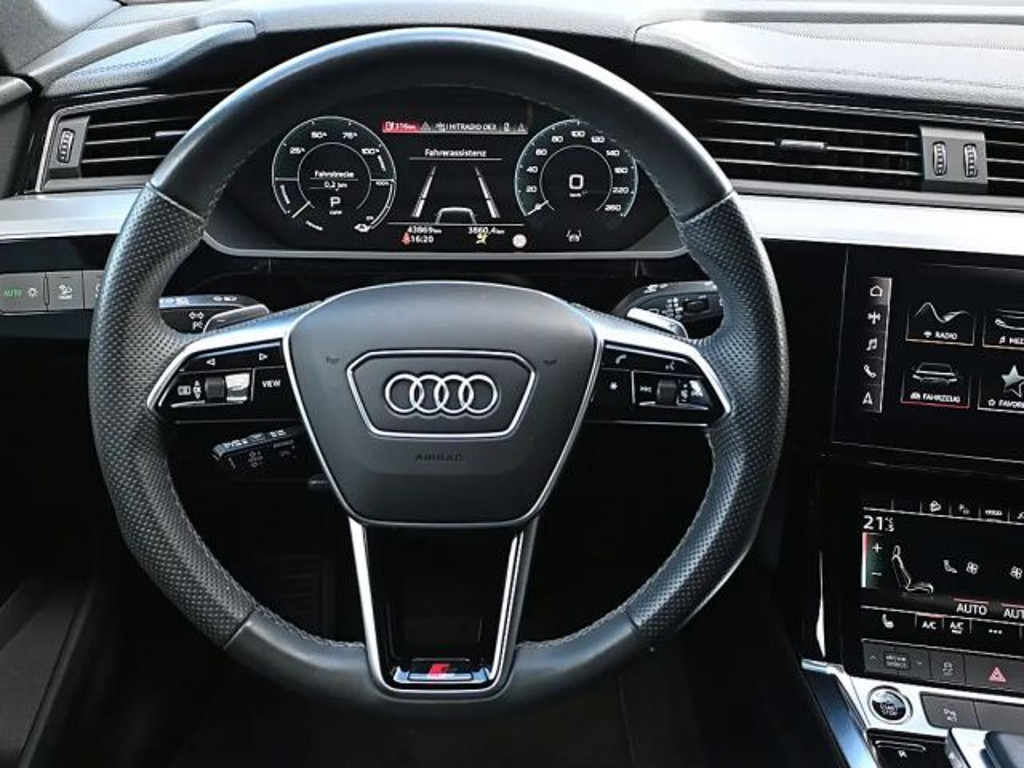 Audi e-tron