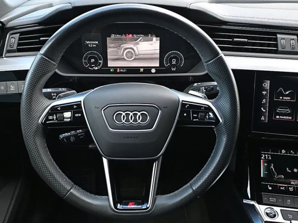 Audi e-tron