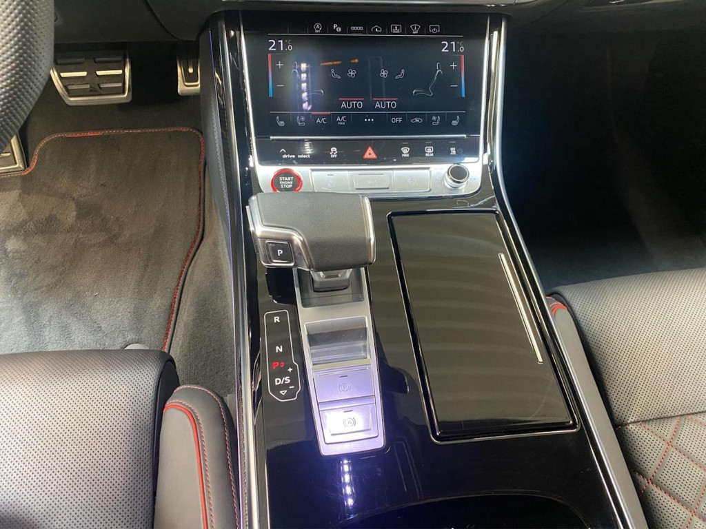 Audi S8