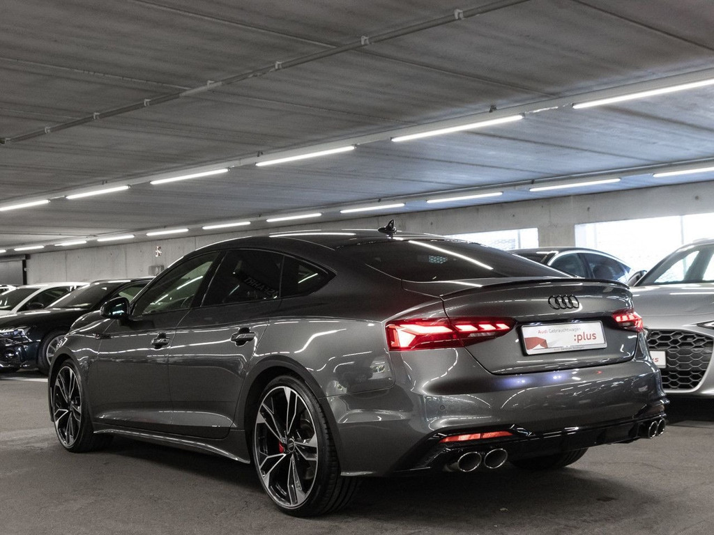 Audi S5