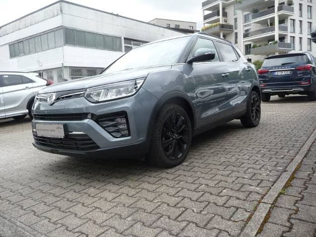 SsangYong Tivoli Sapphire
