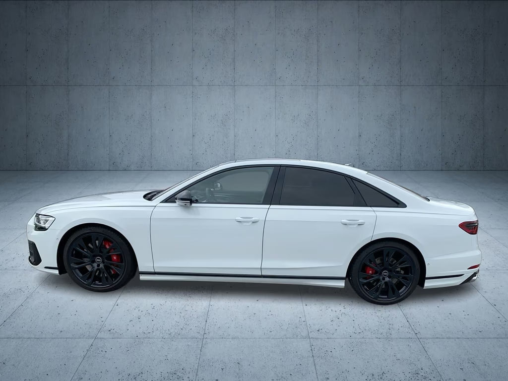 Audi S8