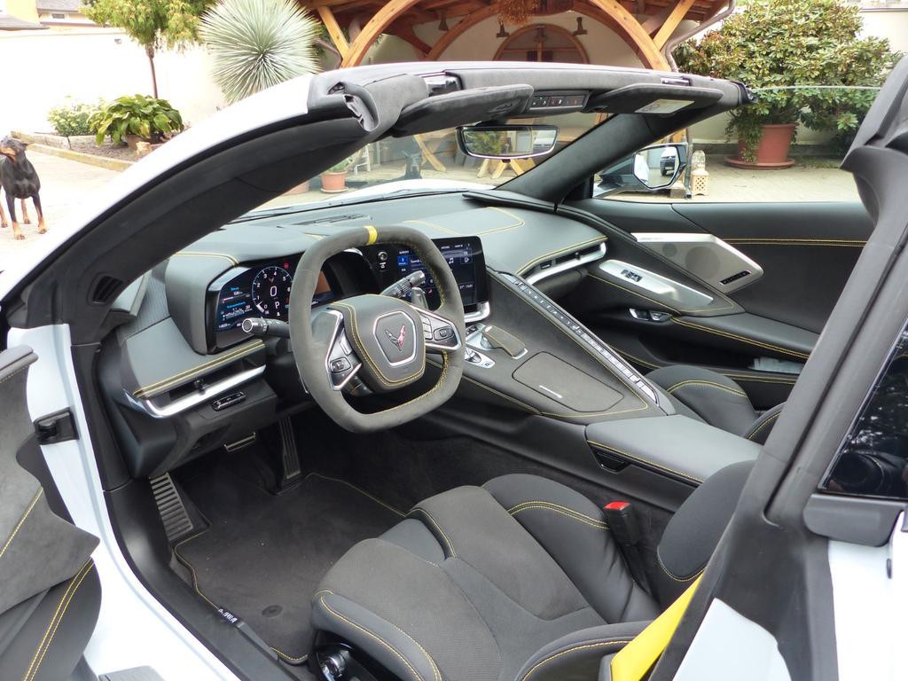 Corvette C8