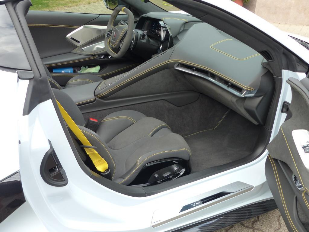 Corvette C8