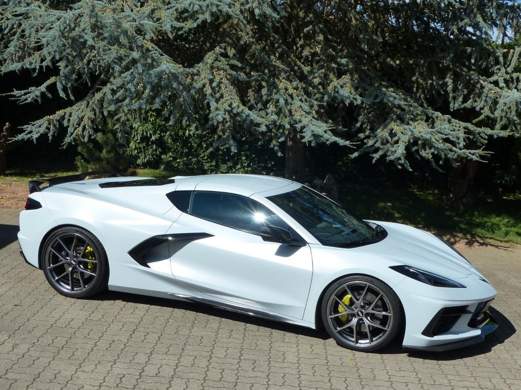 Corvette C8