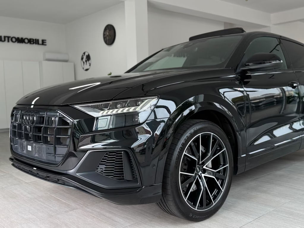 Audi Q8
