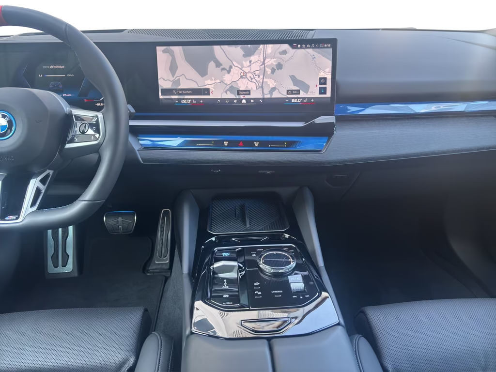 BMW i5