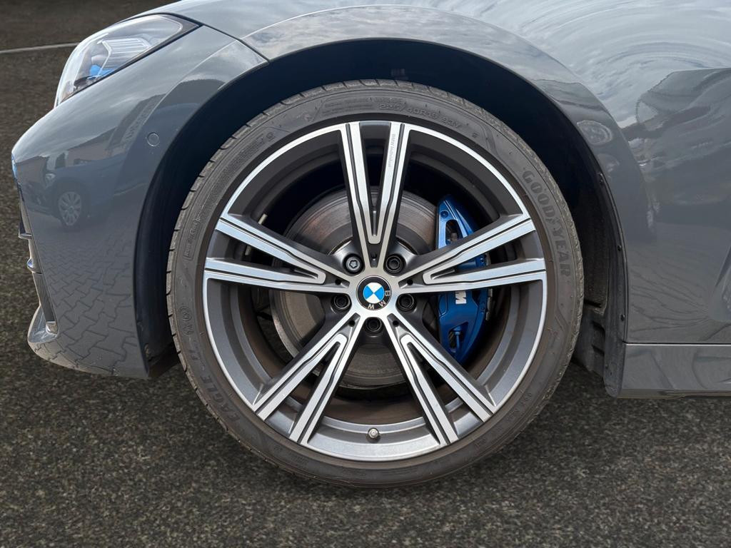 BMW M440
