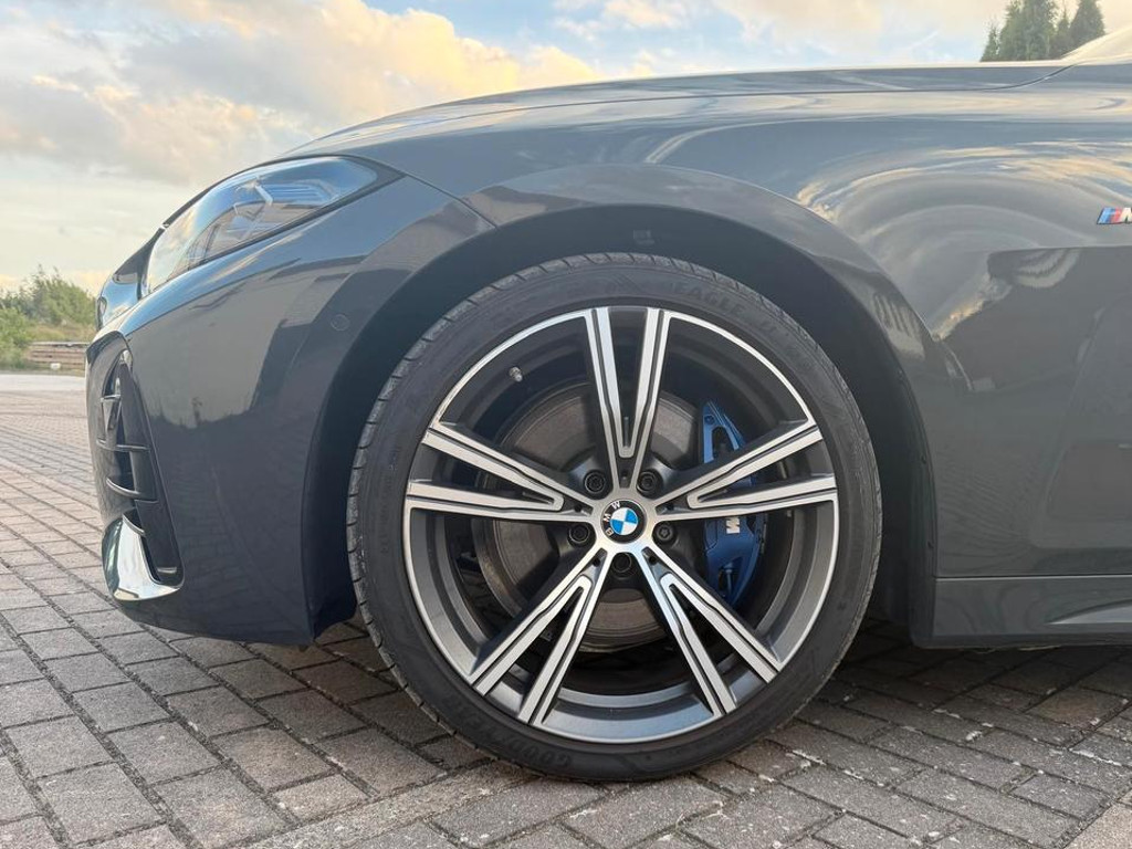 BMW M440