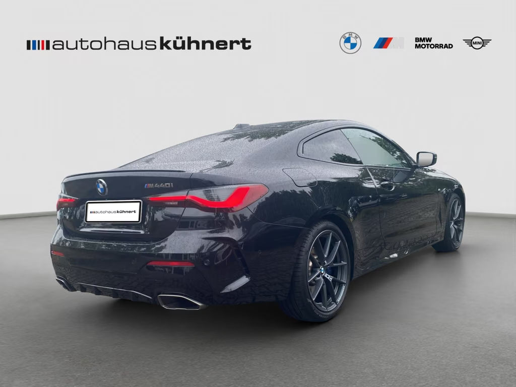 BMW M440