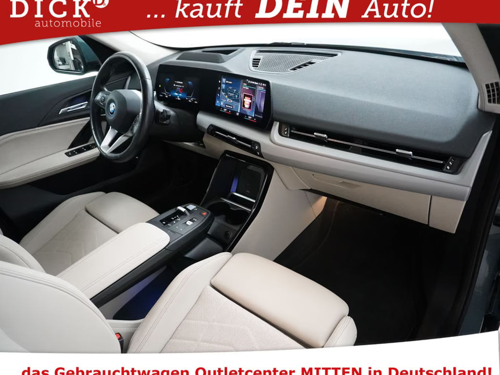 BMW iX1