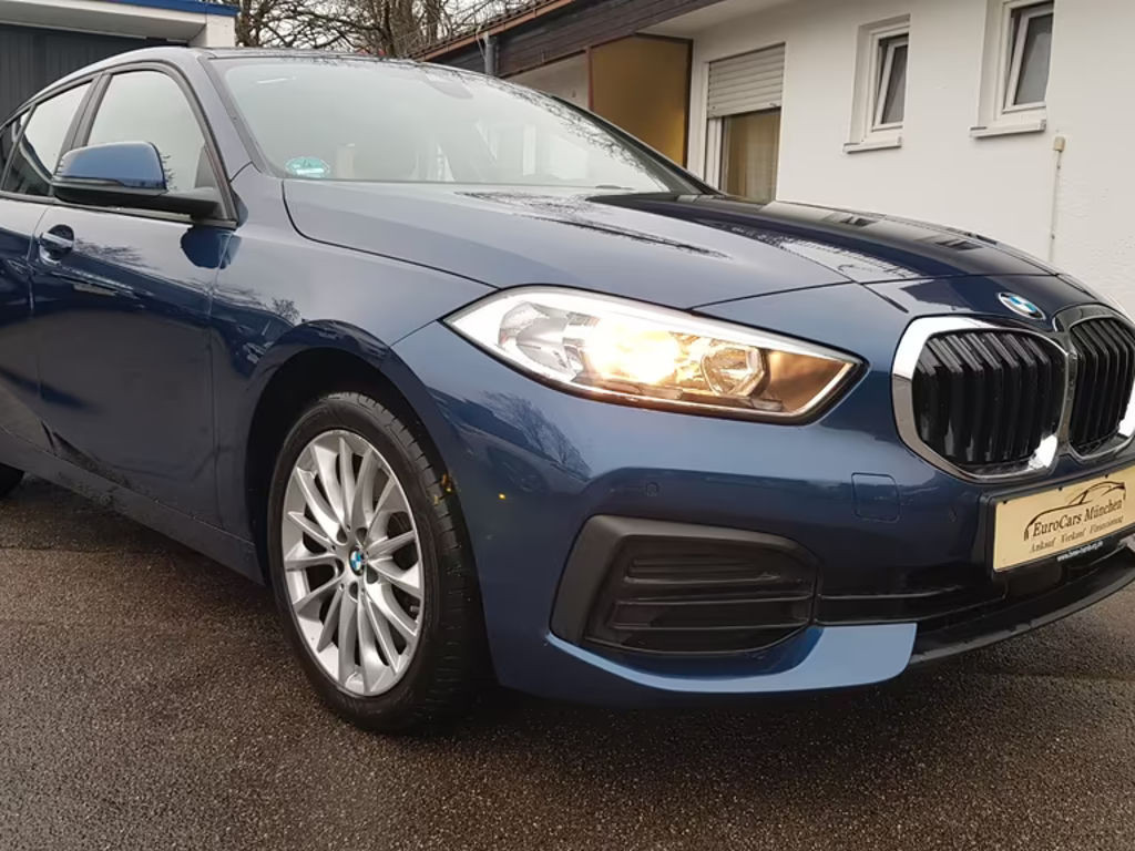 BMW 1 Serie 120 xDrive Sedan 120d