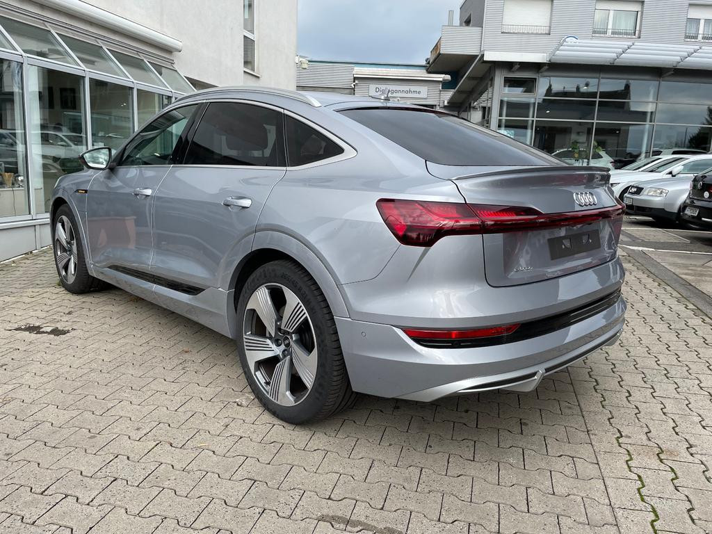Audi e-tron