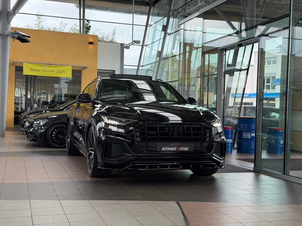 Audi Q8