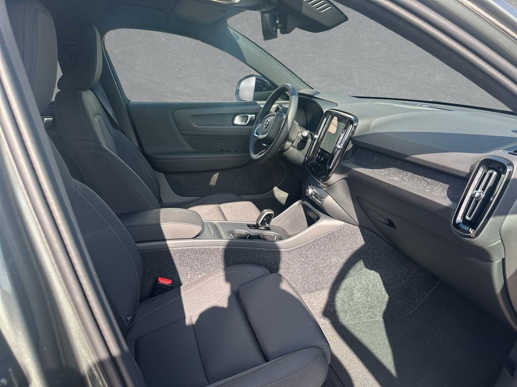 Volvo EX40