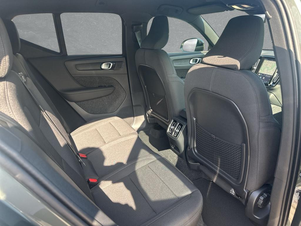 Volvo EX40