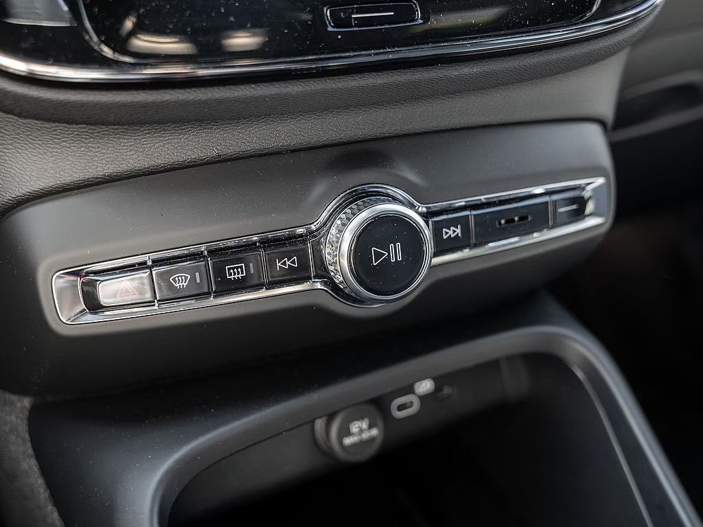 Volvo EX40