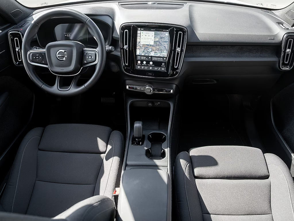 Volvo EX40