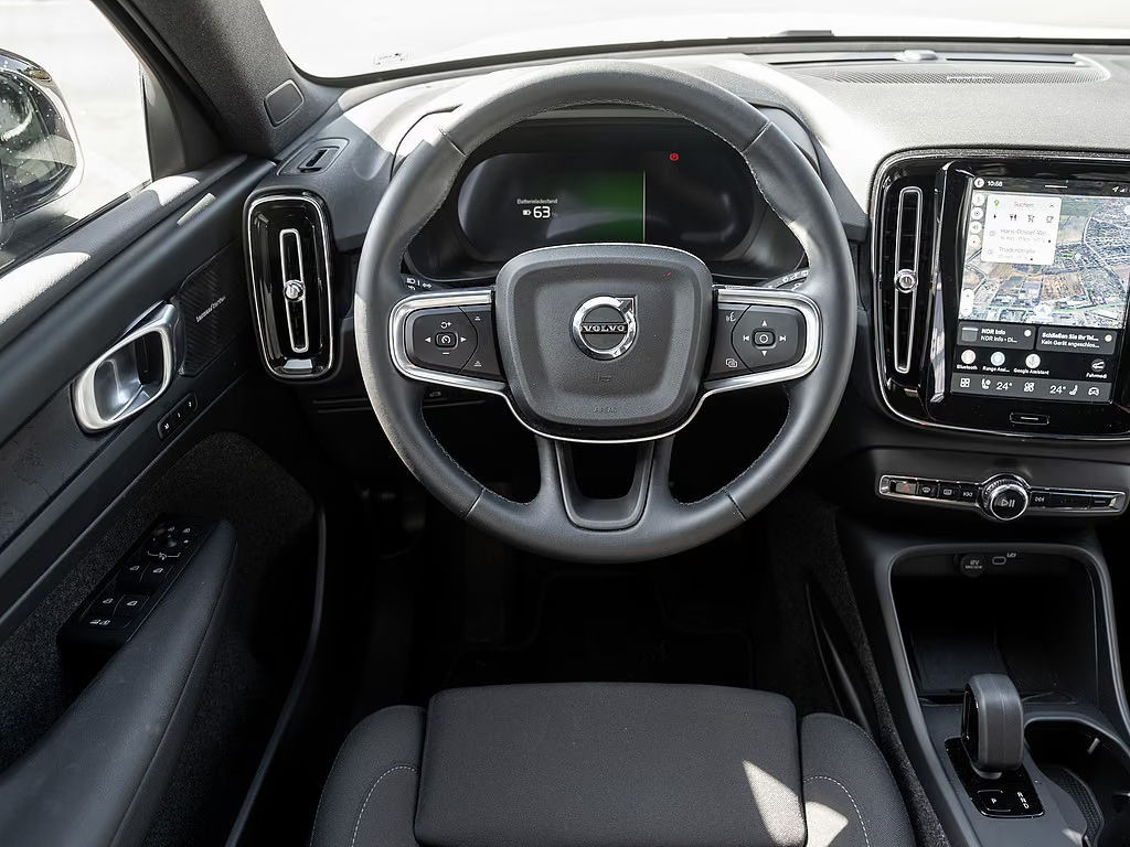 Volvo EX40