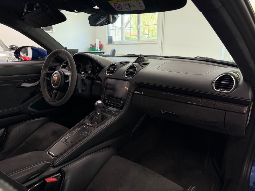 Porsche Cayman