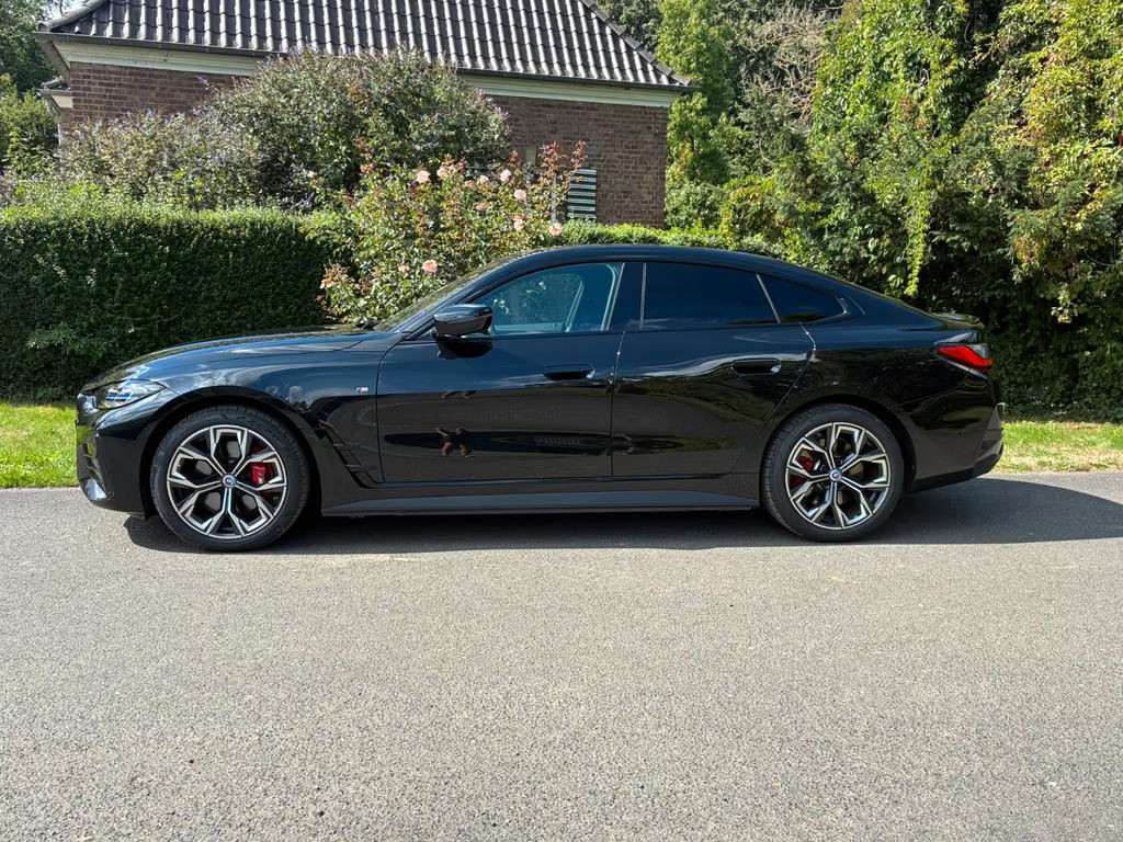 BMW i4 M-Sport Coupé Gran Coupé Sedan eDrive35