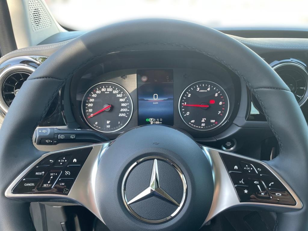 Mercedes-Benz T 180
