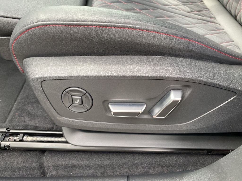 Audi SQ6 e-tron