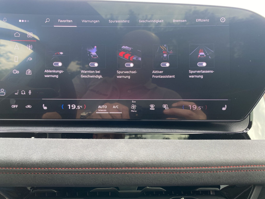 Audi SQ6 e-tron