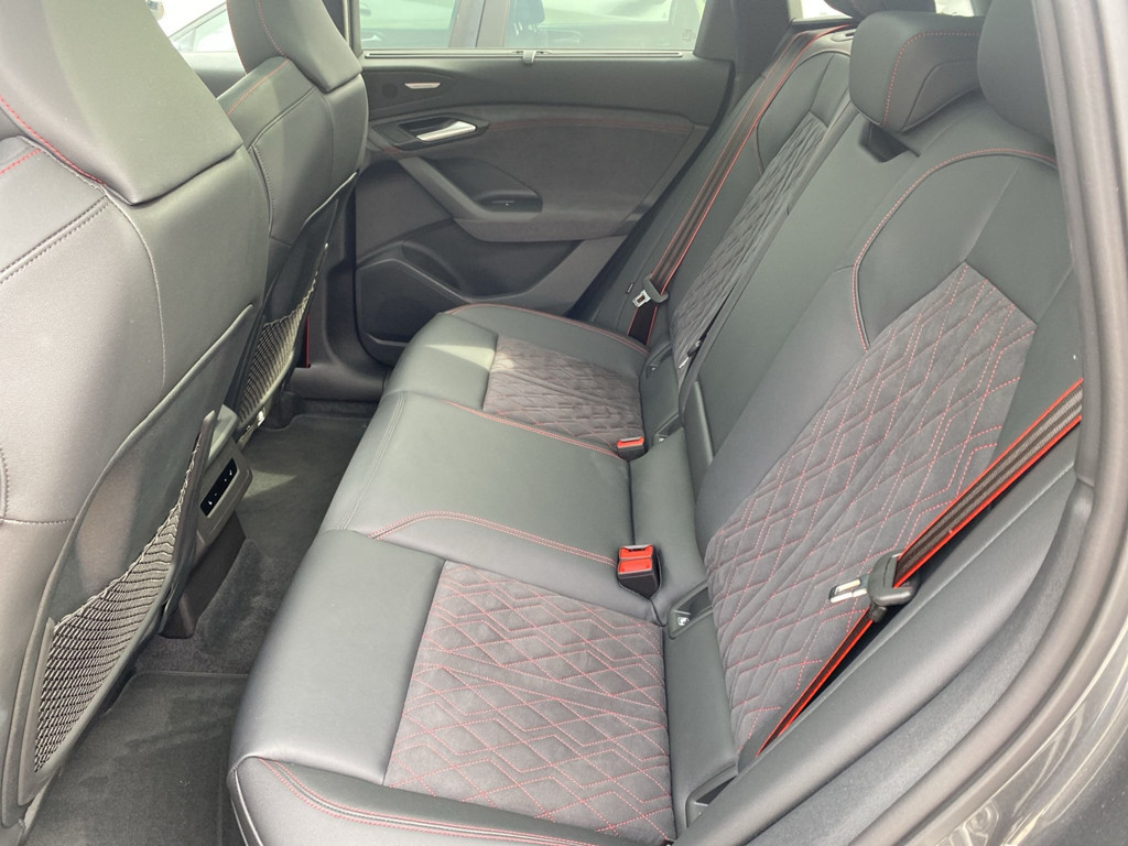 Audi SQ6 e-tron