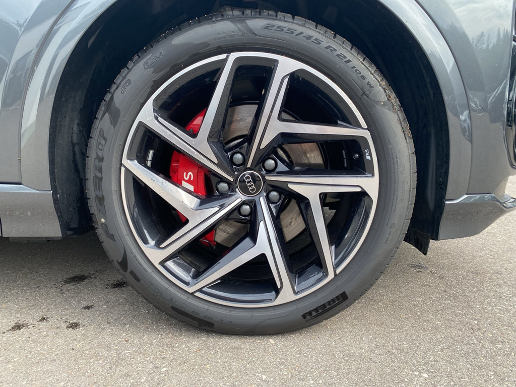 Audi SQ6 e-tron