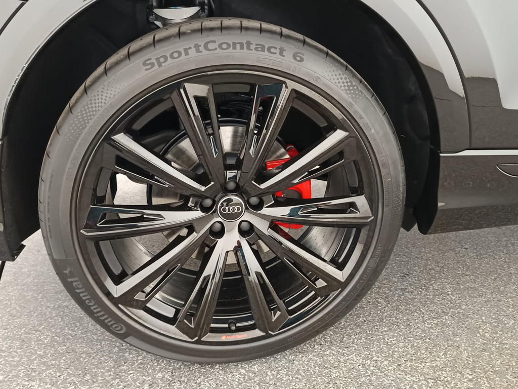 Audi SQ8
