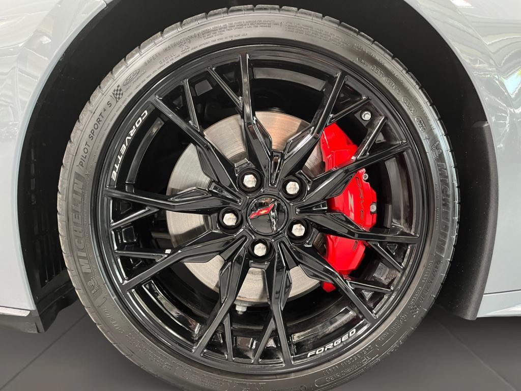 Corvette C8