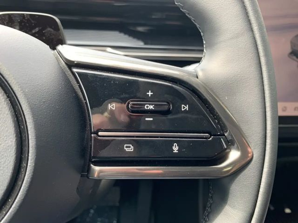 Mazda CX-6e