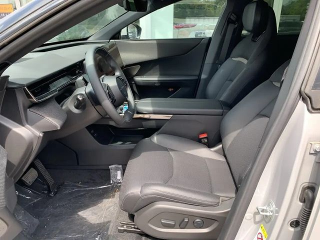 Mazda CX-6e