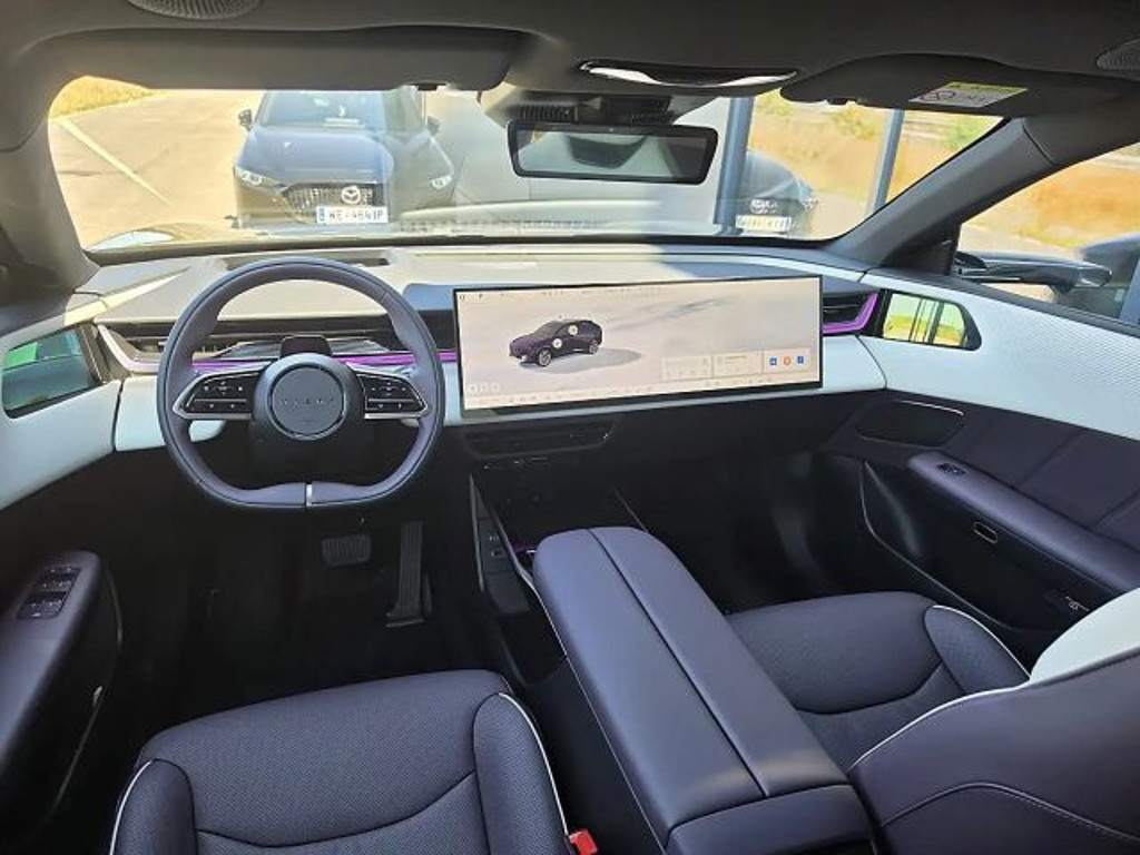 Mazda CX-6e
