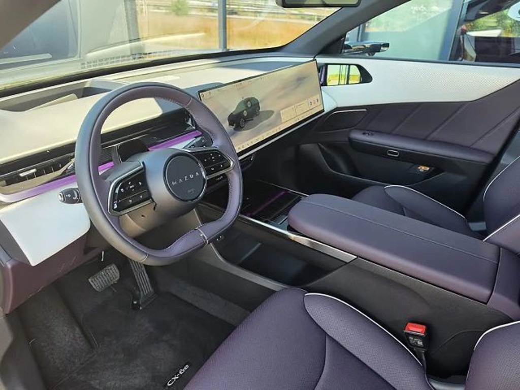 Mazda CX-6e