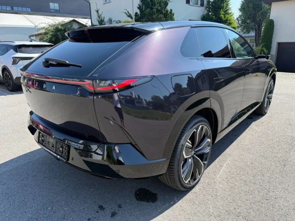 Mazda CX-6e