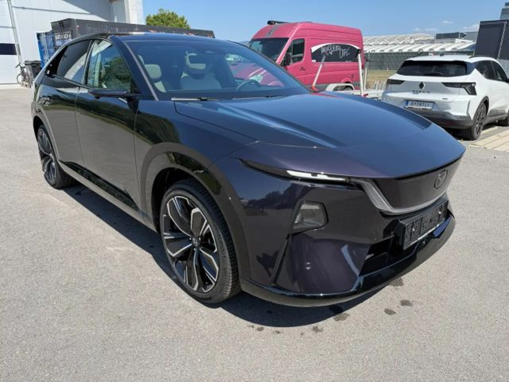 Mazda CX-6e