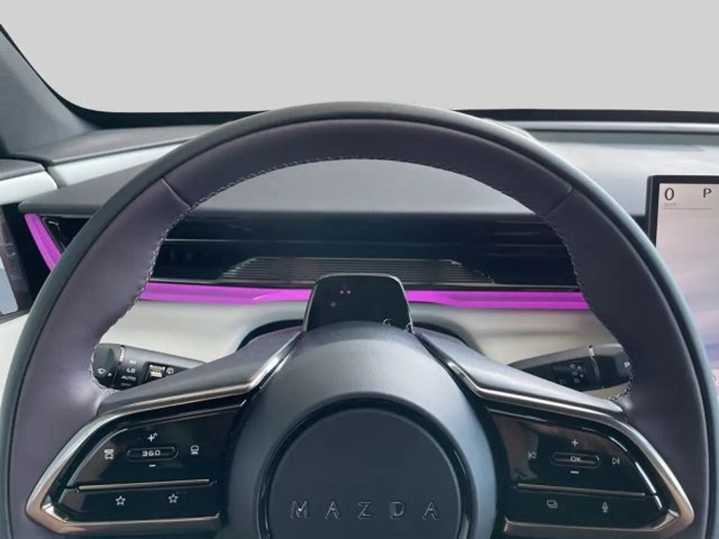 Mazda CX-6e