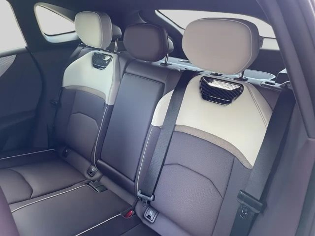 Mazda CX-6e