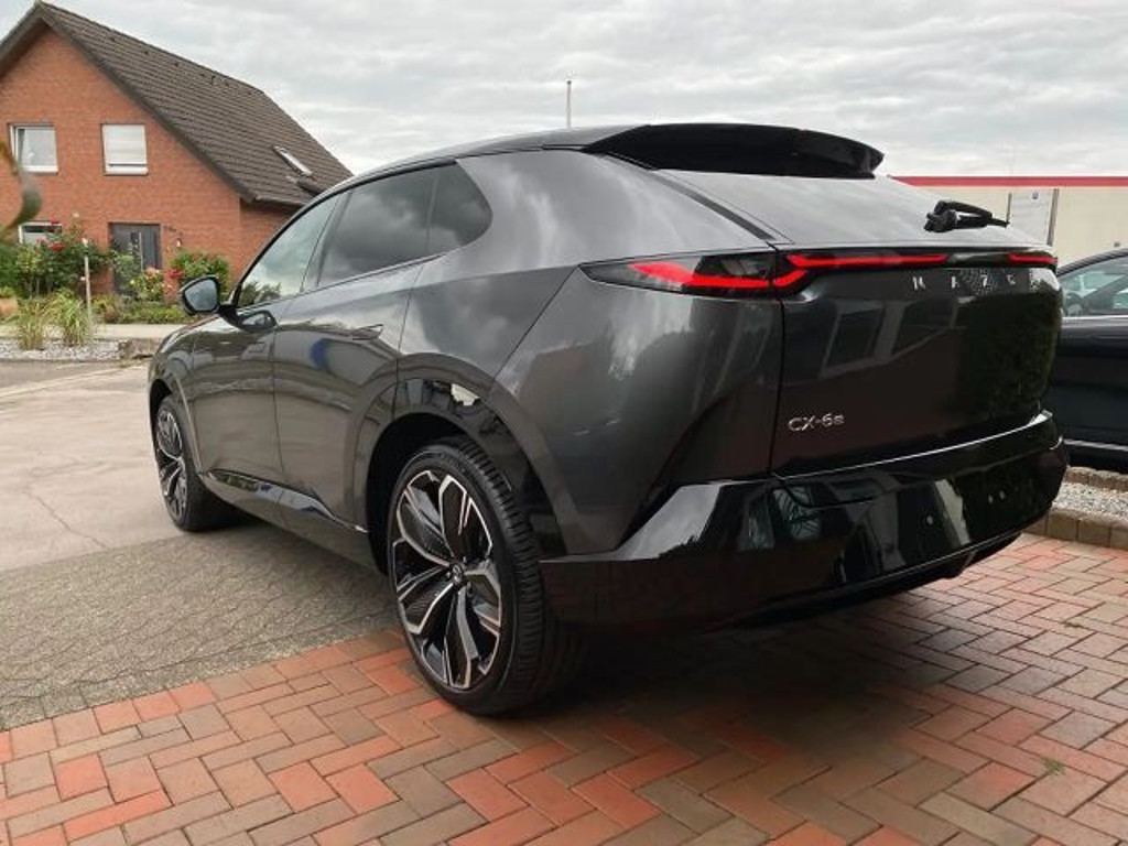 Mazda CX-6e