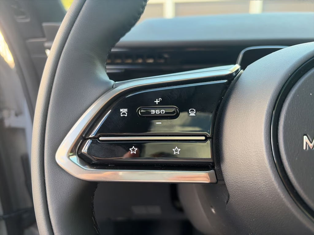 Mazda CX-6e