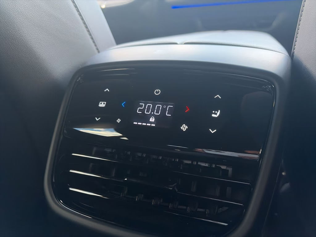Mazda CX-6e